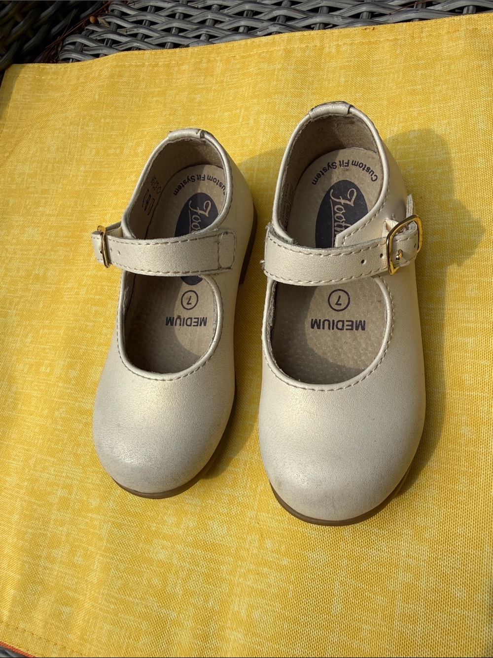 FootMates Cream Mary Jane Dress Shoes with Gold Buckle